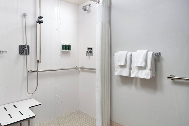 Room 12 of 31