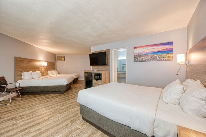 Room 42 of 48