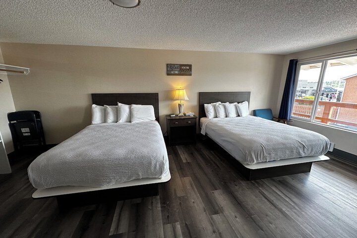 Room 51 of 159