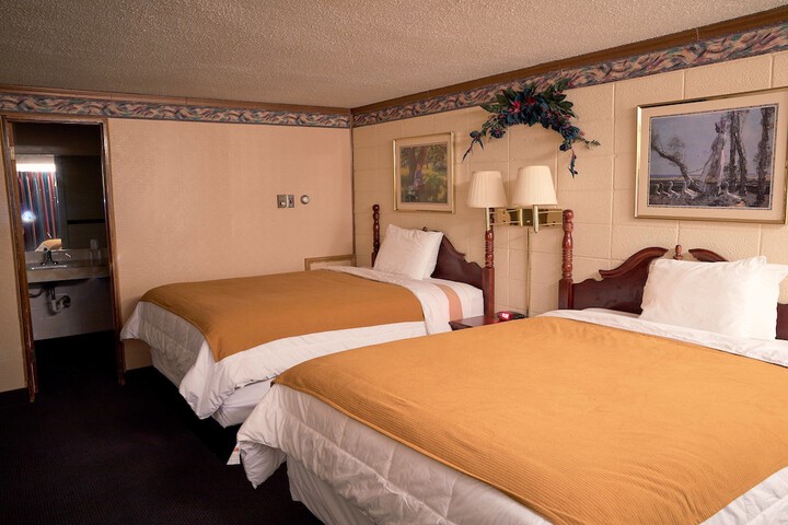 Room 7 of 14