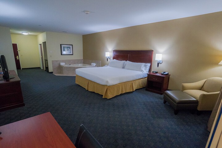 Room 50 of 74