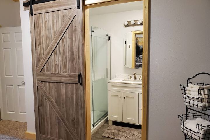 Delta Accommodations-Alaska Country Inn