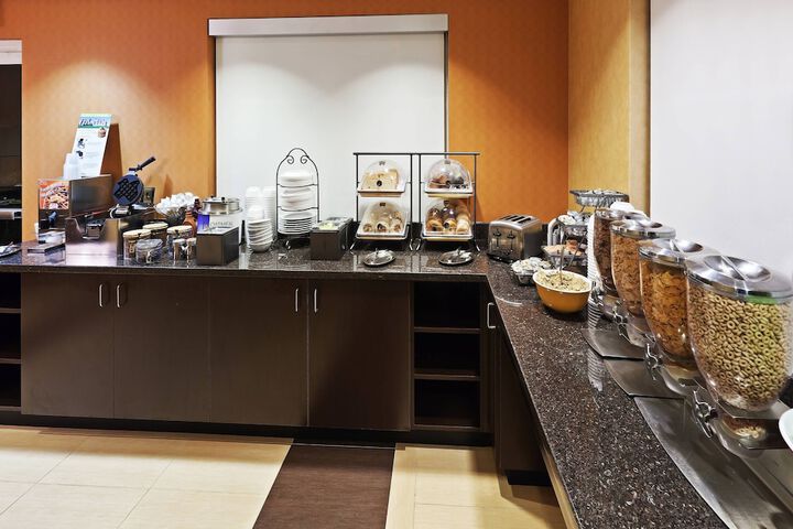 Breakfast/Coffee Service 14 of 16