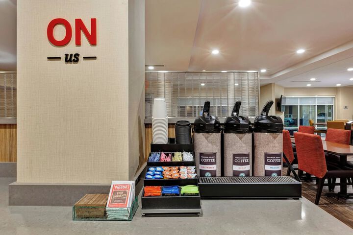 TownePlace Suites by Marriott Grand Rapids Airport Southeast