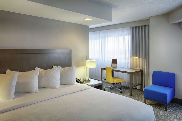 Room 27 of 49