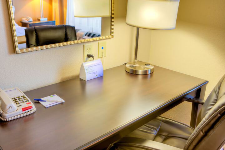 Room 9 of 34