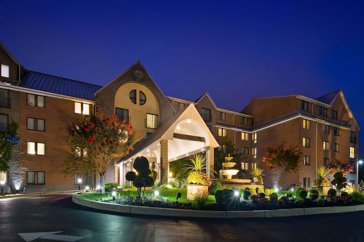 Hotel 3 of 56
