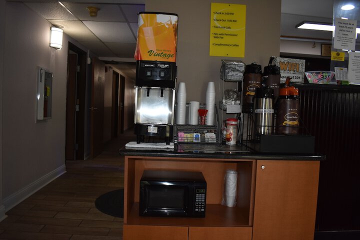Breakfast/Coffee Service 29 of 30