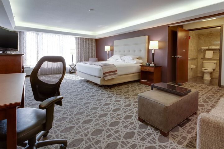 Room 14 of 46