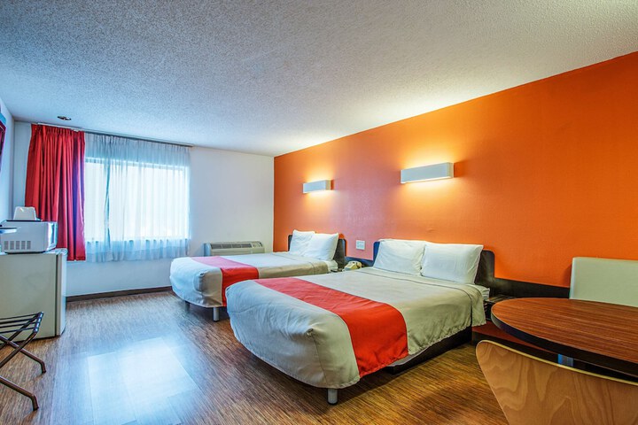 Room 28 of 42