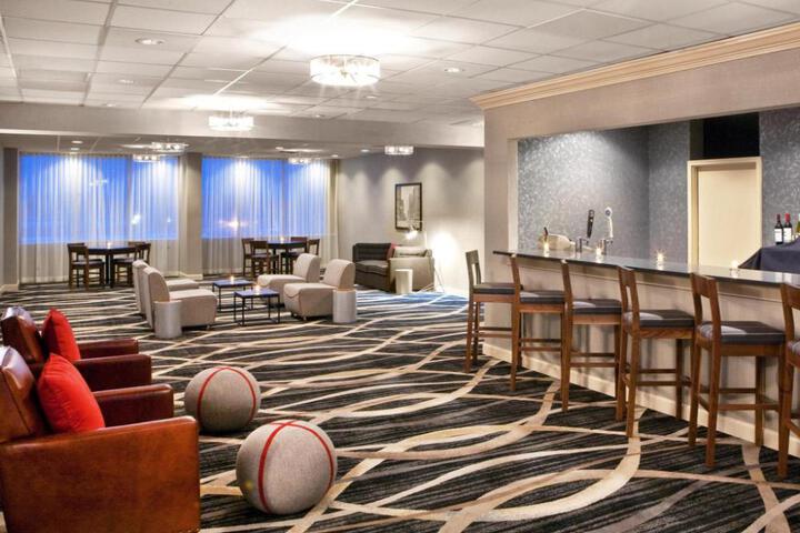 Four Points by Sheraton Cleveland Airport
