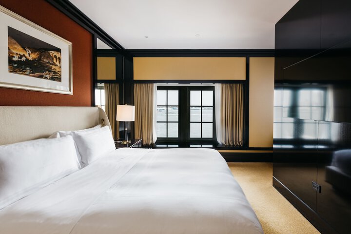 Room 38 of 121
