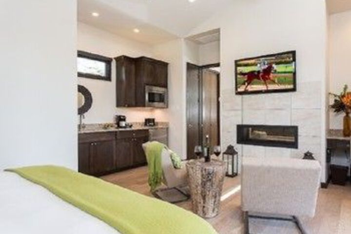Alura Pointe Villas at the Reserve at Lake Travis