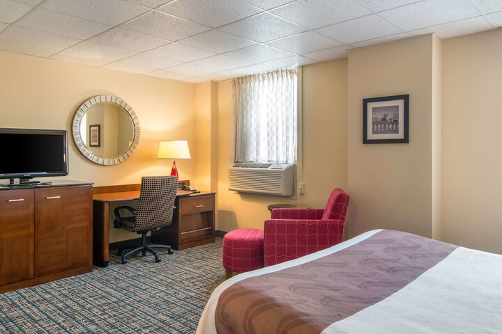 Room 7 of 39