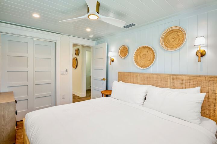 Tropical Breeze Resort