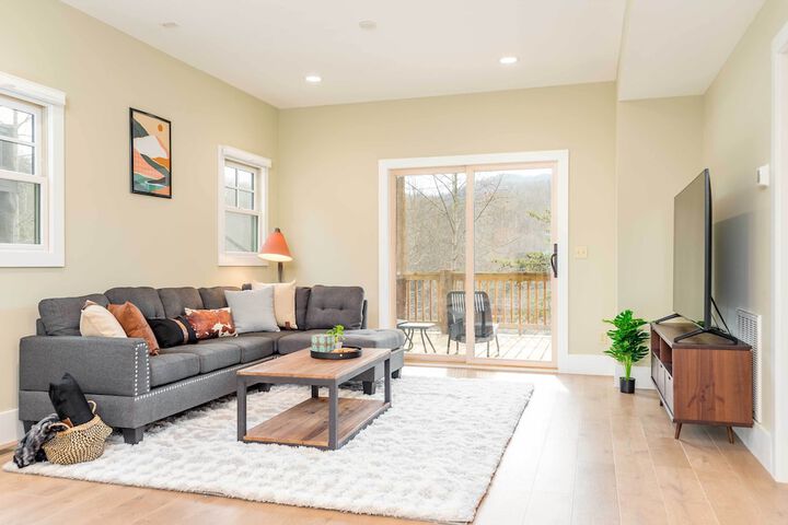 Game Room & Wraparound Decks: Cullowhee Home!