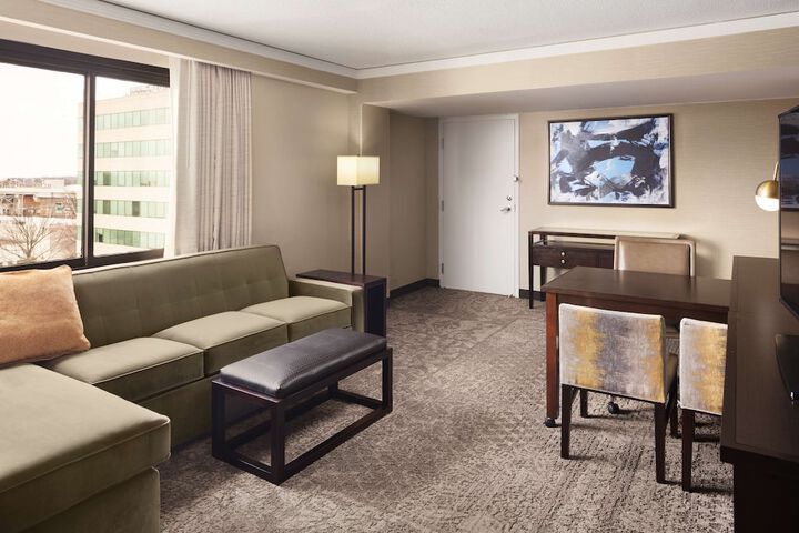 Embassy Suites by Hilton Tysons Corner