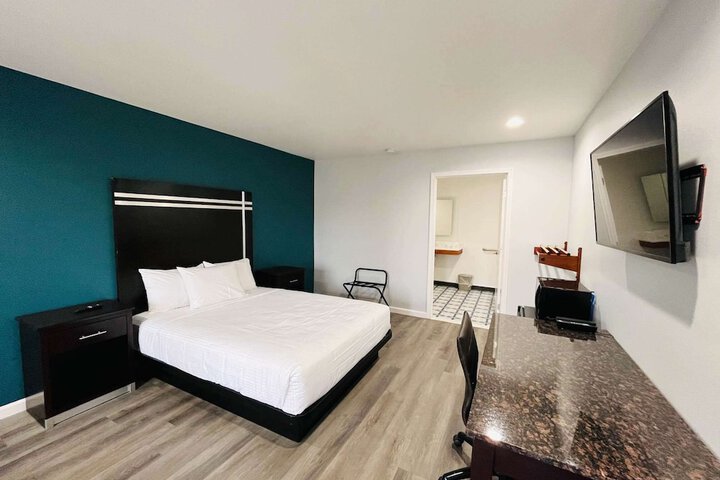 Room 29 of 32