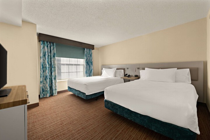 Room 34 of 54