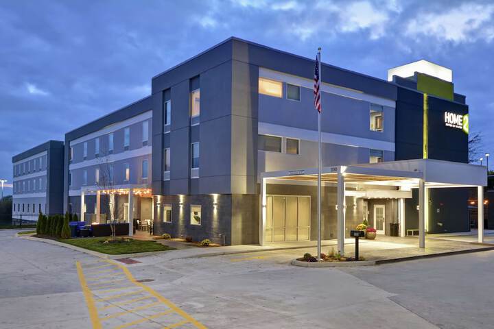 Hotel 3 of 44