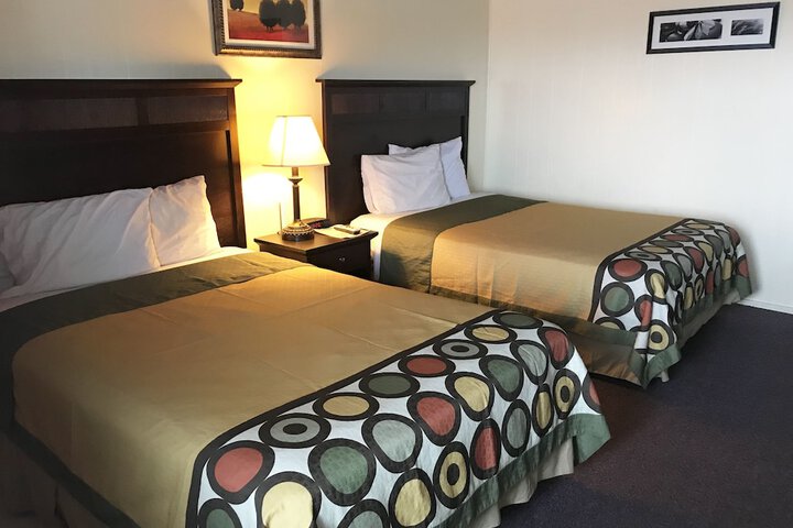 Room 27 of 32