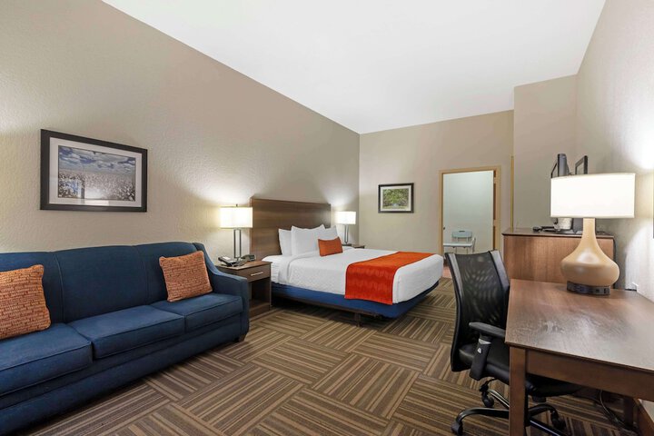 Room 13 of 31