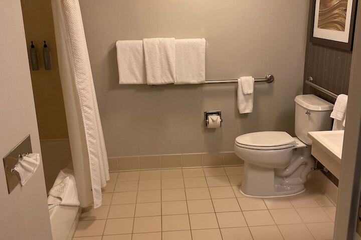 Room 28 of 53