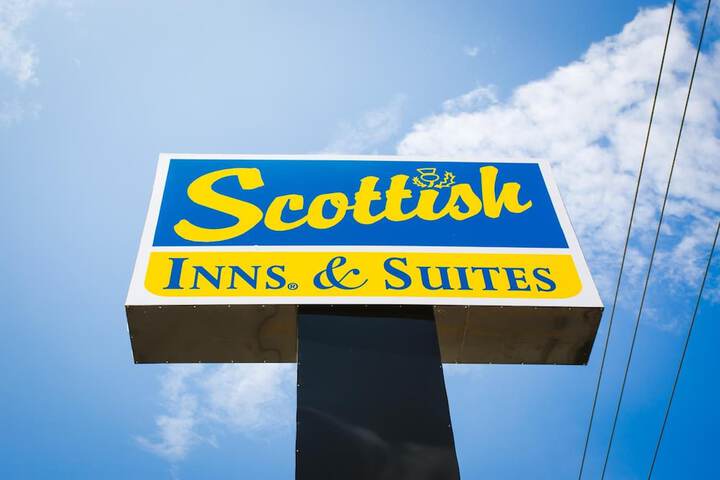 Hotel 4 of 35