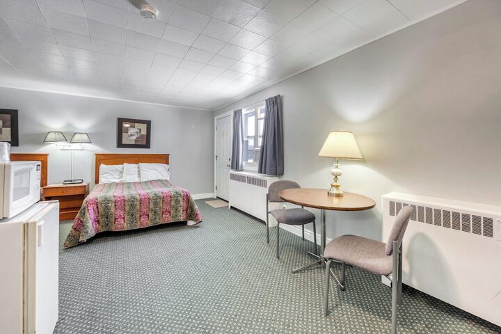 Room 68 of 72