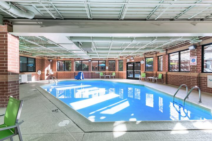 Pool 14 of 64