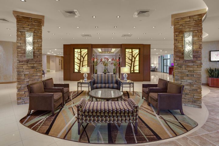 Crowne Plaza Executive Center Baton Rouge by IHG