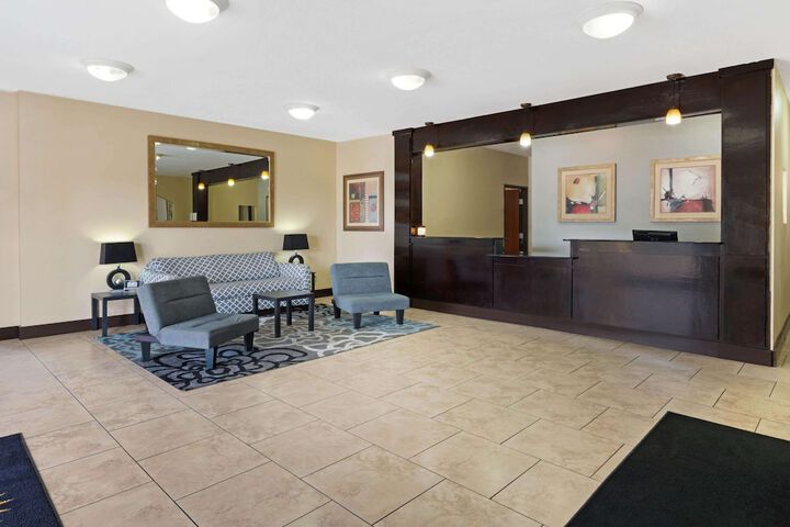 Hotel Interior 9 of 31