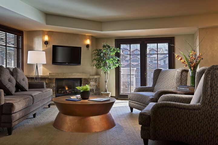 Madeline Hotel & Residences Auberge Collection