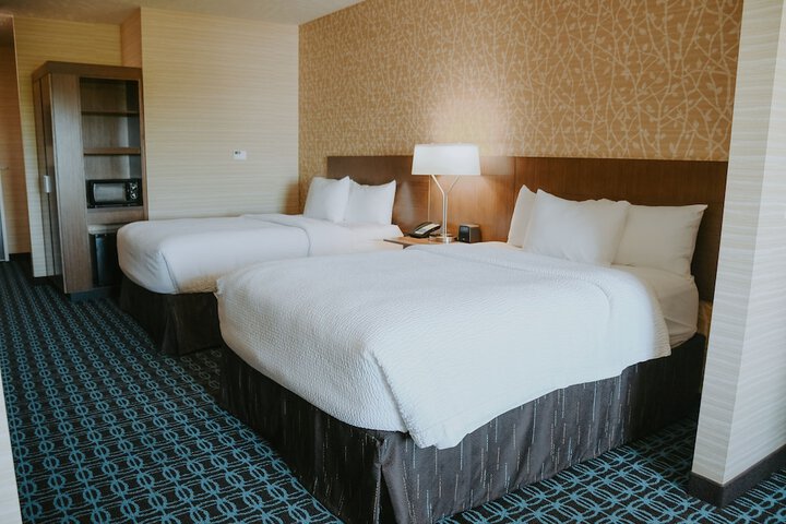 Room 12 of 33