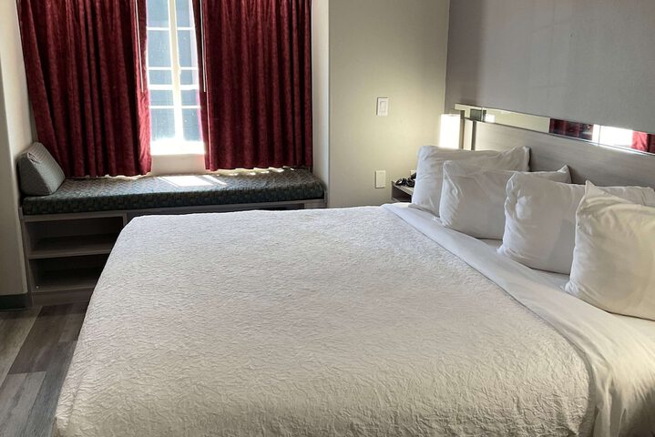 Room 22 of 29