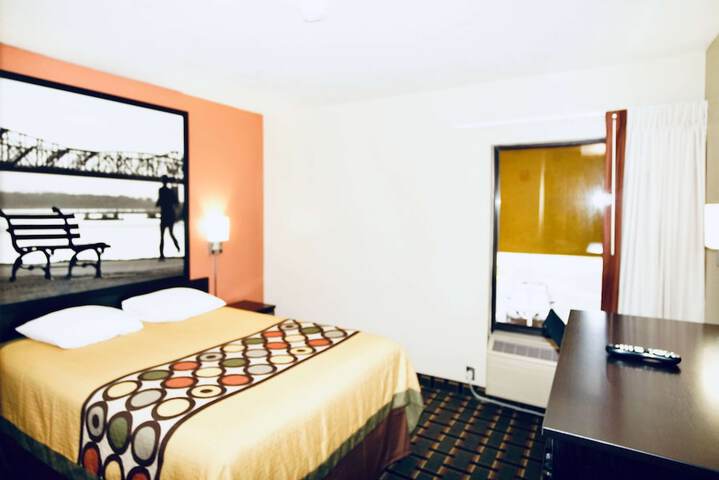Room 27 of 29