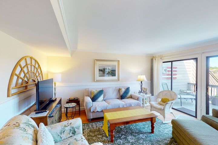 Litchfield Beach & Golf Resort