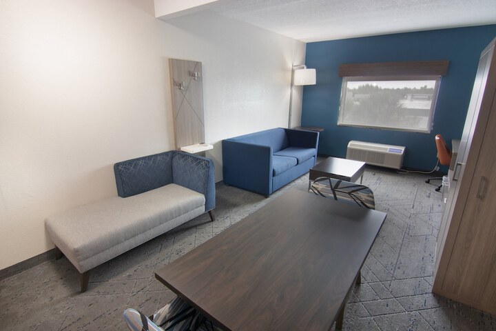 Room 19 of 72