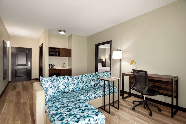 Room 21 of 63