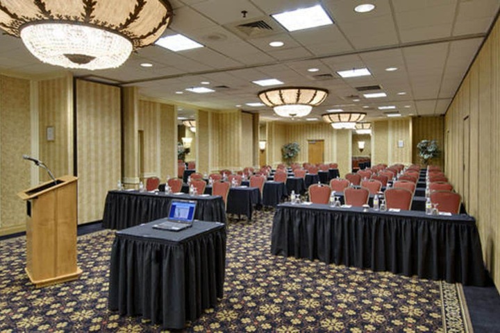 Holiday Inn South Plainfield-Piscataway by IHG
