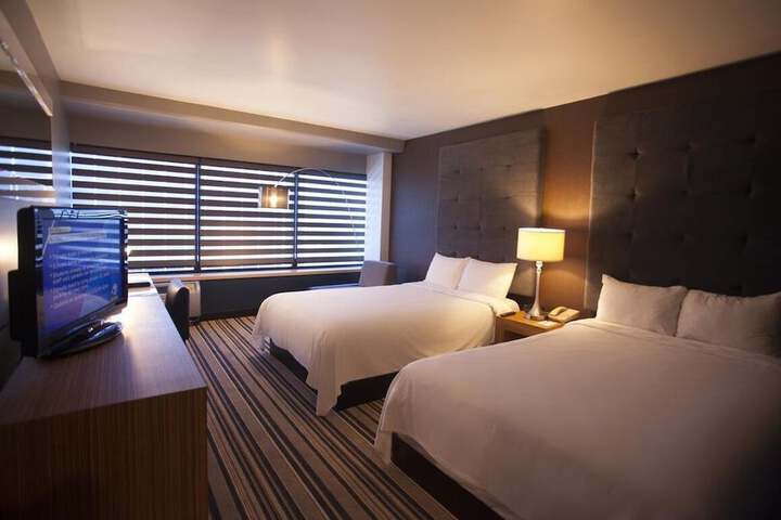Room 21 of 40