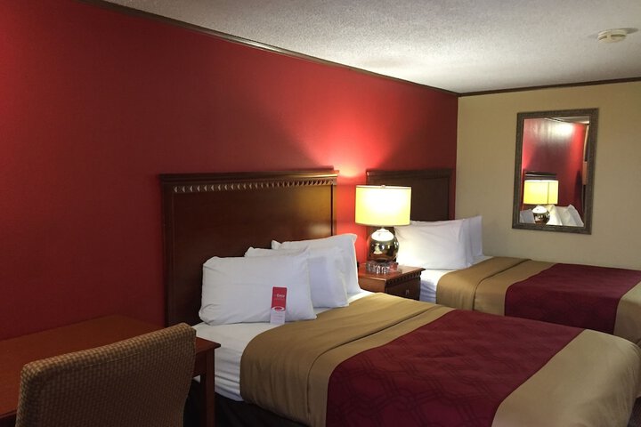 Econo Lodge Norwalk