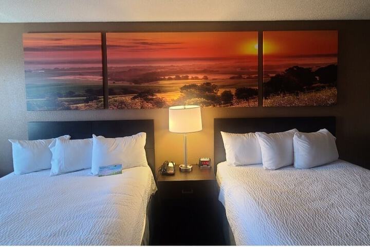 Days Inn by Wyndham Watertown
