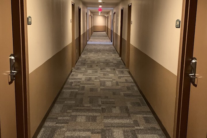 Ballroom/Hall 84 of 88