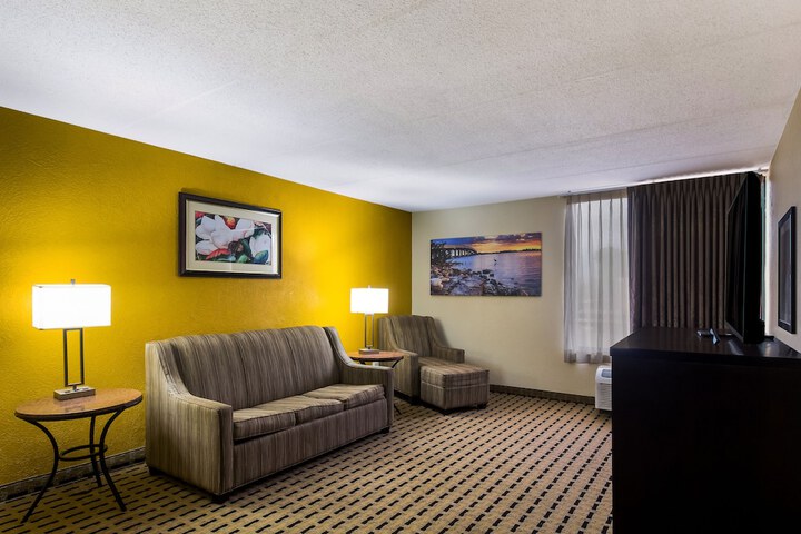 Room 43 of 53