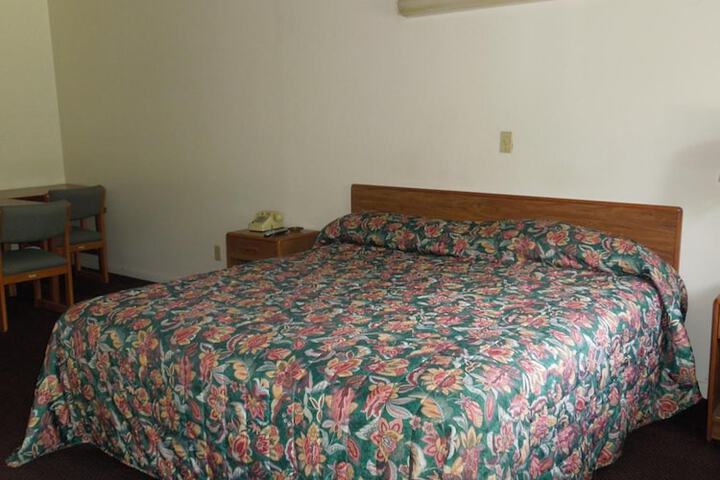 Room 21 of 30