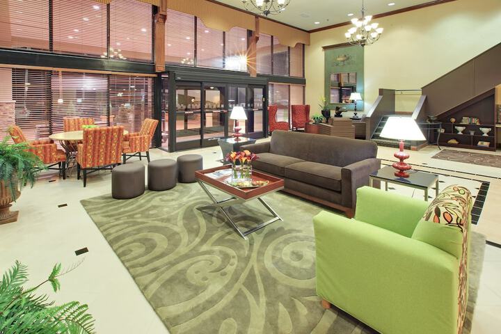 Hotel 4 of 76