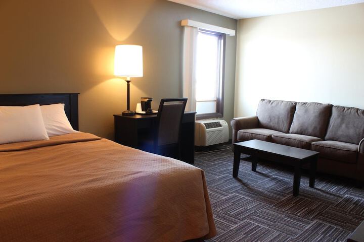 Sunlac Inn Devils Lake