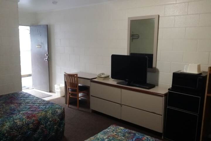 Rosemount Motel