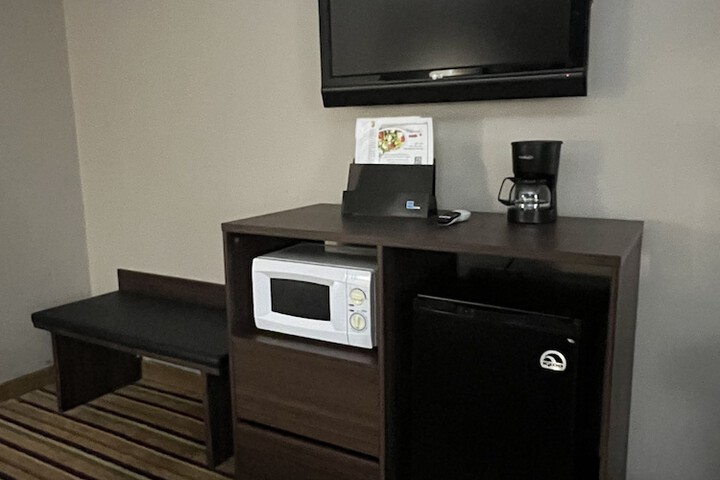 Room 12 of 15